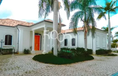 Belíssima residência disponível para venda no condomínio fazenda vila real em itu, com 6.800 m² de área total sendo 1.053 m² de construção.