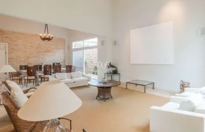 Casa para venda e locação com 5 amplas suítes e 812m²