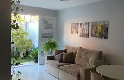 Casa com 1 quarto à venda na Rua Turmalina, Portinho, Cabo Frio