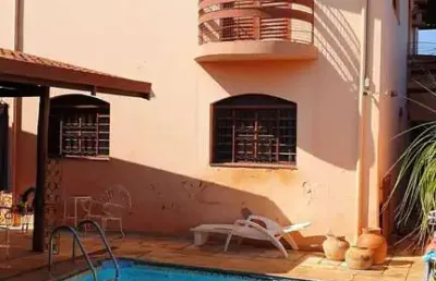 Casa com 4 quartos à venda no Marília, Barretos 