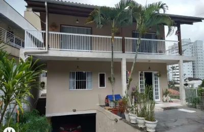 Casa com 6 quartos à venda no victor konder, blumenau , 200 m2 por r$ 2.800.000