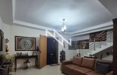Casa com 3 quartos à venda na Rua Santarém, Parque Amazônia, Goiânia