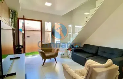 Casa individual 3 quartos sendo 1 suíte com varanda | 2 vagas cobertas | 171 m² em portal de jacaraípe, serra/es