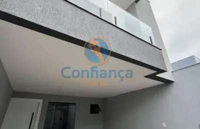 Casa duplex 3 quartos c/ 3 suítes | 2 vagas de garagem | quintal privativo - &#128205;colina de laranjeiras- serra/es