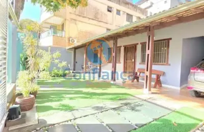 Casa linear 4 quartos c/ suíte | totalmente reformada