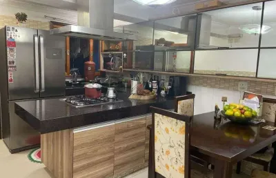 Casa de condomínio sobrado para venda tem 110 metros quadrados com 3 quartos