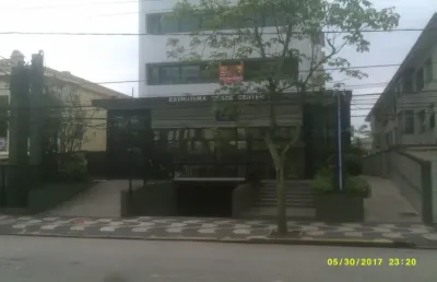 Salas comerciais para locação em santos na av. ana costa, 79