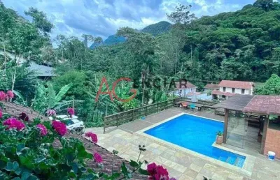 Casa à venda no bairro carlos guinle - teresópolis/rj