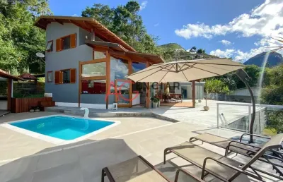 Casa à venda no bairro parque do imbui - teresópolis/rj