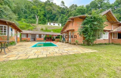 Casa com 4 quartos para alugar no Parque do Imbui, Teresópolis 