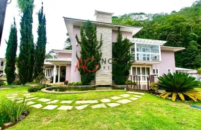 Casa à venda no bairro parque do imbui - teresópolis/rj