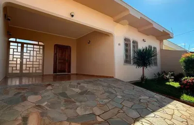 Casa em capela, mogi guaçu: 3 dormitórios, 240m² por r$700k