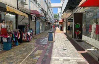 Loja comercial para aluguel no bom retiro, são paulo - 72m² em galeria