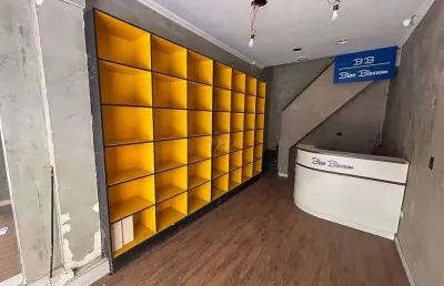 Loja comercial para aluguel no bom retiro, são paulo - 72m² em galeria