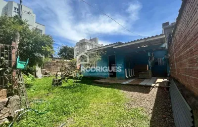 Casa com 2 quartos à venda na rua borges de medeiros, 225, morro do espelho, são leopoldo por r$ 400.000
