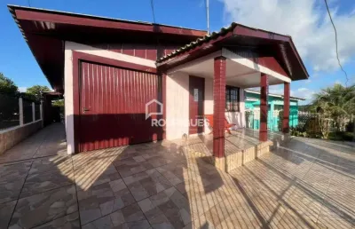 Casa com 2 quartos à venda na 19 de novembro, 157, estação portão, portão por r$ 250.000