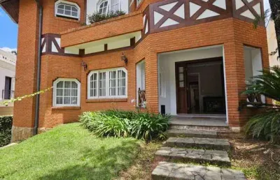 Casa de alto padrão com estilo europeu no alphaville zero, 666m².
