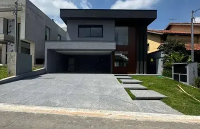 Belíssima casa nova, 4 suítes, 350m² de construção no alphaville-sp.