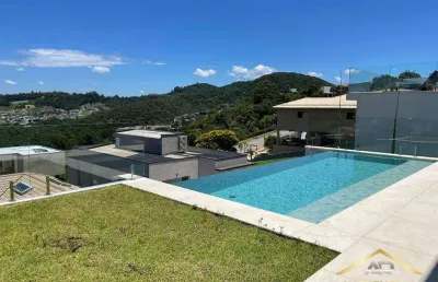 Linda casa nova! 4 suítes, 5 vagas, 555m², muito tecnológica, oportunidade.