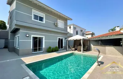 Casa totalmente reformada, 3 suítes, 360m² no residencial 6 no alphaville.