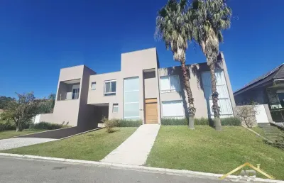 Casa à venda em condomínio com 4 suítes no solaia sendo 720m².