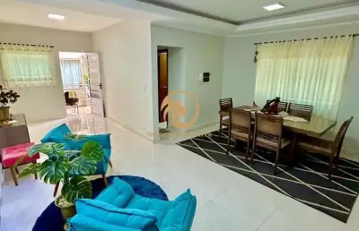 Casa á venda com 4 dormitórios sendo 1suite por r$650.000, bairro nova atibaia .