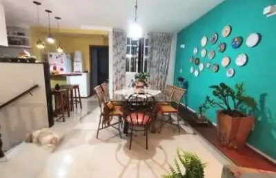 Casa com 3 quartos à venda na Rua Gama Rosa, Centro, Vitória