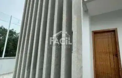 Seu lar próximo ao mar: casa com suíte em praia grande – fundão/es