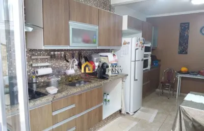 Casa térrea na villa assis, fácil conversão para ponto comercia, 2 casas no terreno.