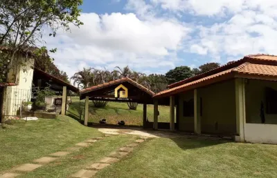 Chácara em salto de pirapora. com construção de casa com 2 suítes.