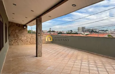 Casa assobrada com 3 quartos e edícula em sorocaba/sp