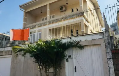 Casa em condomínio fechado com 4 quartos para alugar na rua cezar lattes, 69, centro, canoas, 400 m2 por r$ 7.800