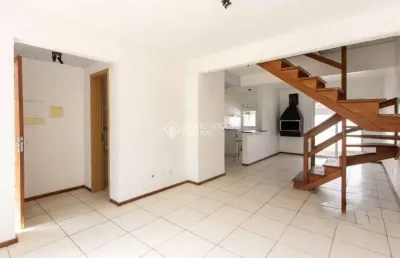 Casa em condomínio fechado com 3 quartos para alugar na avenida edgar pires de castro, 2520, hípica, porto alegre, 85 m2 por r$ 2.000