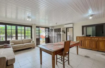 Casa em condomínio fechado com 3 quartos para alugar na rua gávea, 158, ipanema, porto alegre, 240 m2 por r$ 5.500
