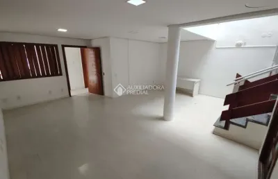 Casa com 5 quartos para alugar na avenida otto niemeyer, 1154, tristeza, porto alegre, 470 m2 por r$ 9.900