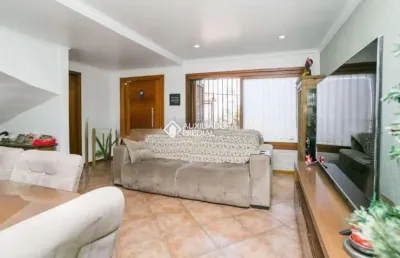 Casa com 5 quartos para alugar na rua doutor mário totta, 2114, tristeza, porto alegre, 343 m2 por r$ 7.700