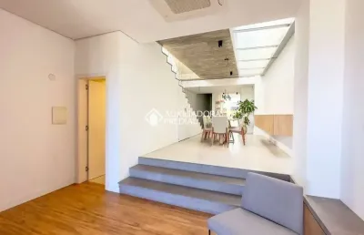 Casa com 3 quartos para alugar na rua moema, 513, chácara das pedras, porto alegre, 350 m2 por r$ 12.500