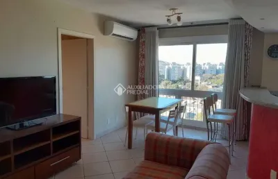 Apartamento com 3 quartos para alugar na rua tamandaré, 1197, camaquã, porto alegre, 138 m2 por r$ 3.000