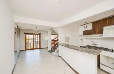 Casa em condomínio fechado com 3 quartos para alugar na rua doutor pitrez, 335, ipanema, porto alegre, 204 m2 por r$ 3.500