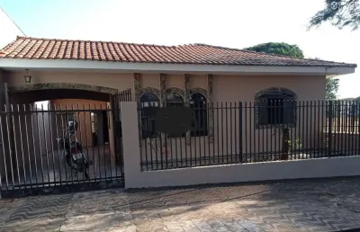 Casa comercial com 8 salas à venda na Rua Vereador Nelson Abrão, 1757, Zona 05, Maringá