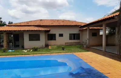 Chácara à venda em marialva  conforto, espaço e lazer completo!
 localização: marialva  pr