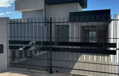 Casa com 3 quartos à venda na Rua Rio Amazonas, Conjunto Residencial Paulino Carlos Filho, Maringá