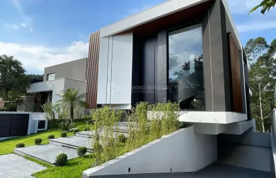 Lindo sobrado exclusivo á venda em santana de parnaiba, tamboré 11, com umas das melhores região pa