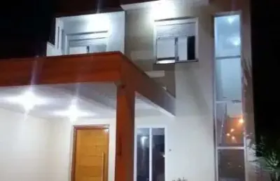 Sobrado com 3 dormitórios à venda, 147 m² por r$ 978.000 - condomínio park real - indaiatuba/sp