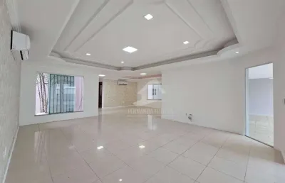 Casa triplex para alugar de 5 quartos, 541m² por r$22.000/mês - barra da tijuca - rio de janeiro/rj