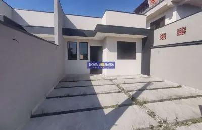Residencia com 03 dormitórios sendo 01 suíte e piscina