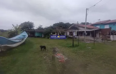 02 residências em alvenaria com área de terreno com aproximadamente 900m²