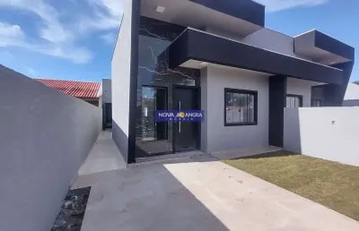 Casa com piscina proxima do mar (entrada + financiamento bancario)