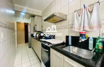 Apartamento semi mobiliado no centro com ampla vaga de garagem.