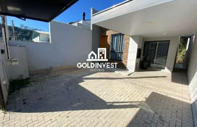 Casa com 3 quartos, sendo 1 suíte, localizada no bairro rio branco em brusque